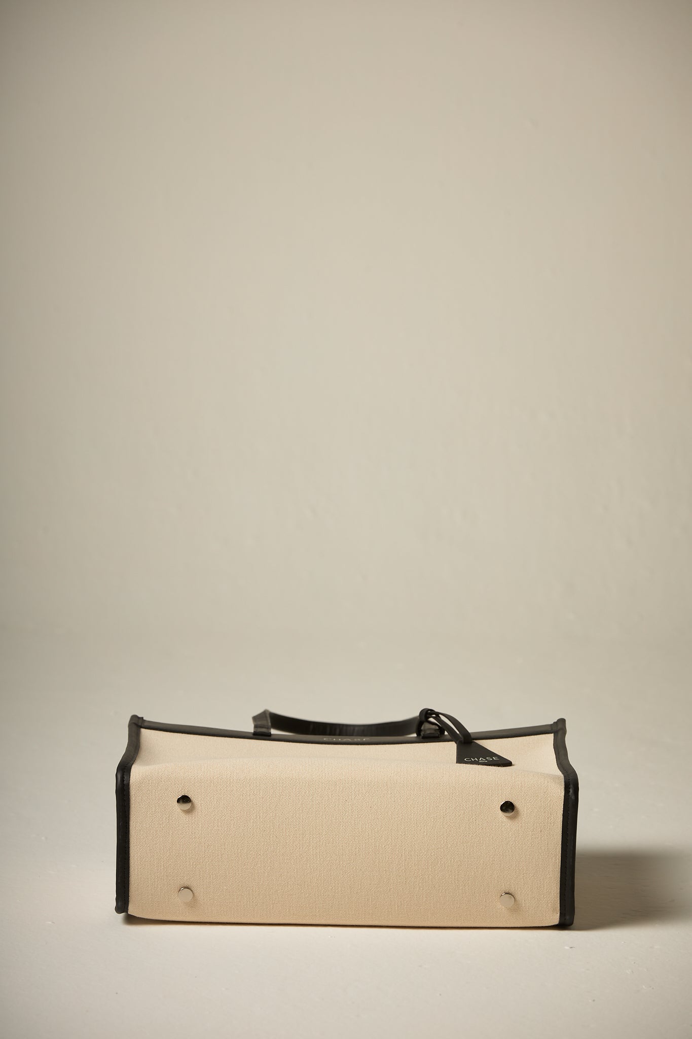 Chase TOTE Bag White&Black