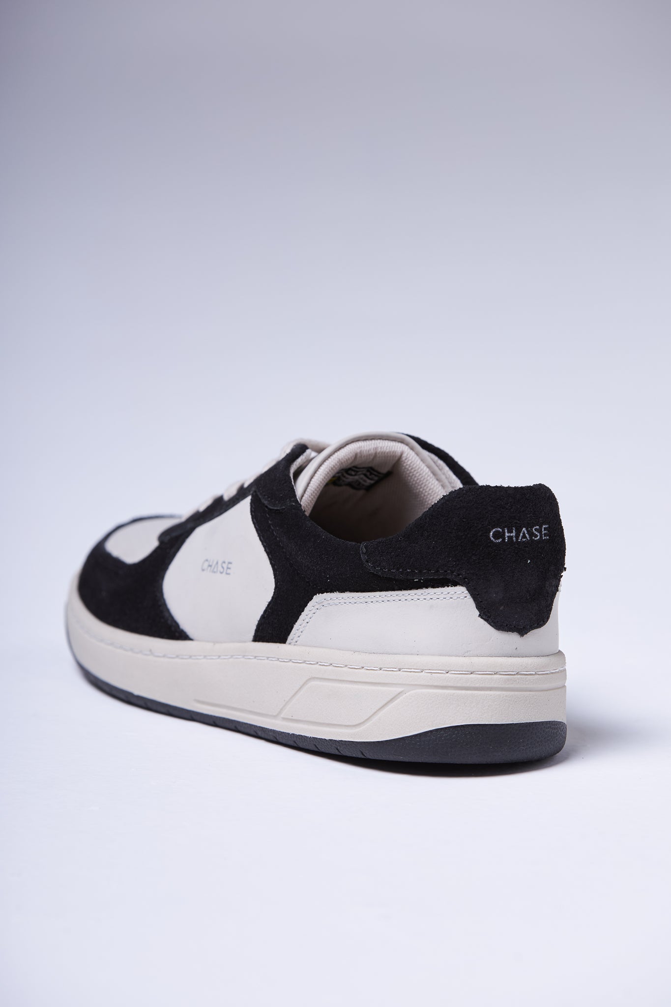 Chase Sneakers One Black