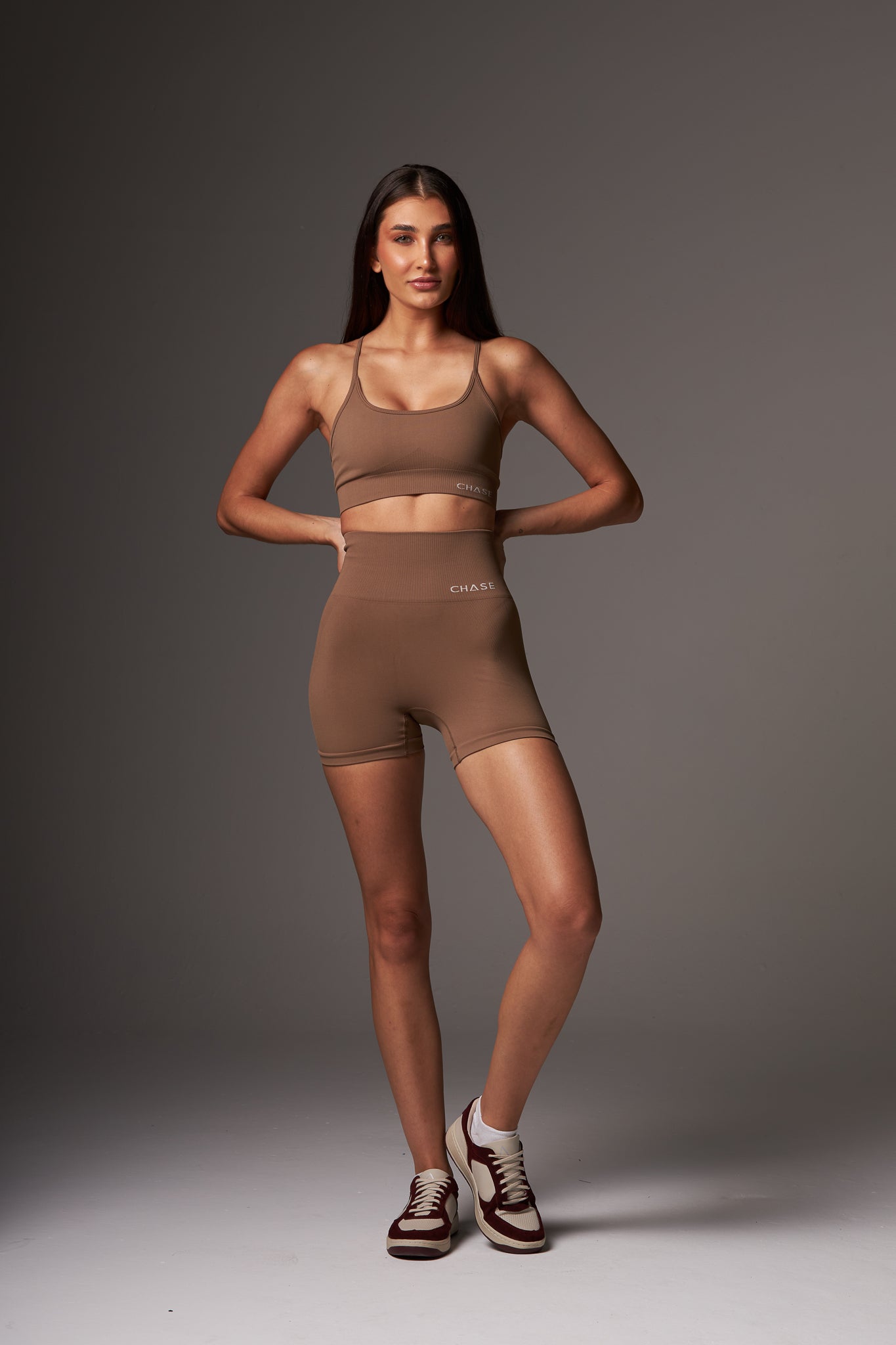 Short Pure Seamless Brown