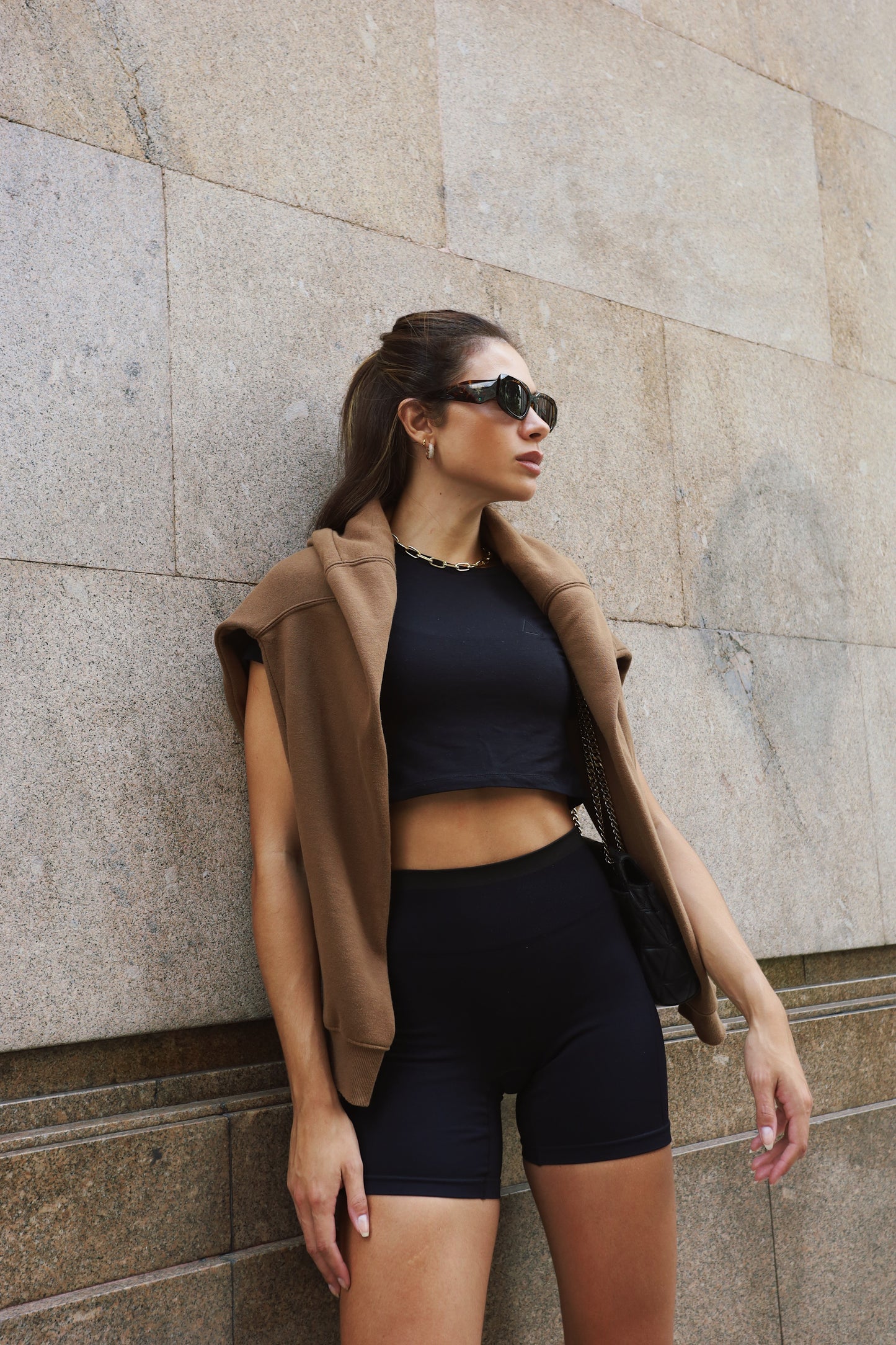 Cropped Essential Preto